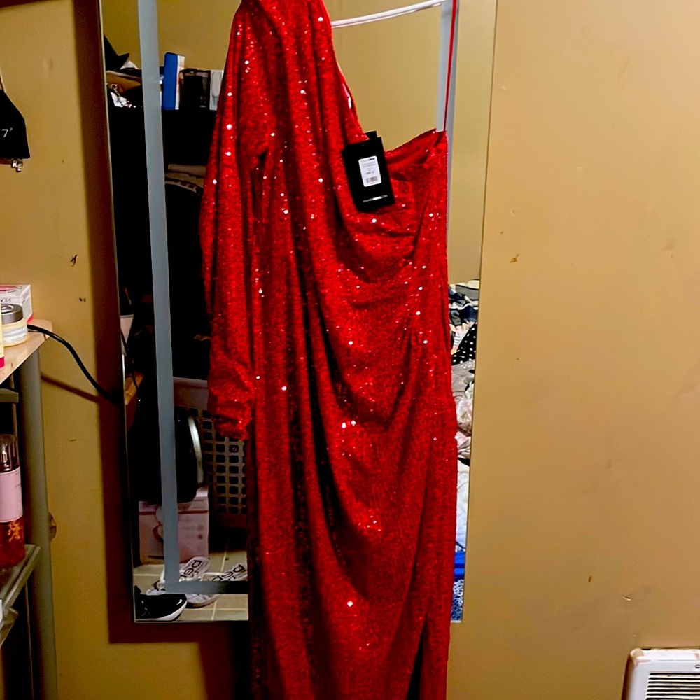 Fashion nova size 1xl never worn evening gown